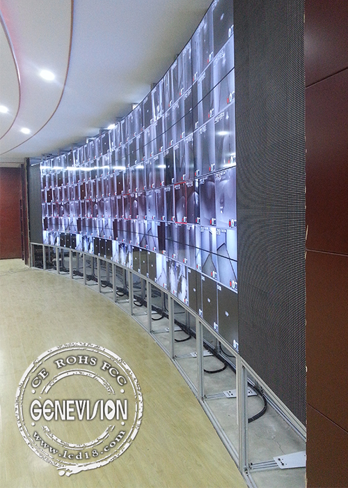 la pulgada video 4*8 de la pared 55 de la señalización de 10W Digitaces curvó la pantalla táctil ultra grande de Samsung IR